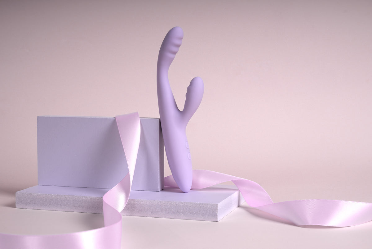 Svakom - Vibrator Kelinci dengan Pemanas Cici+ 2 yang Dikendalikan melalui Aplikasi