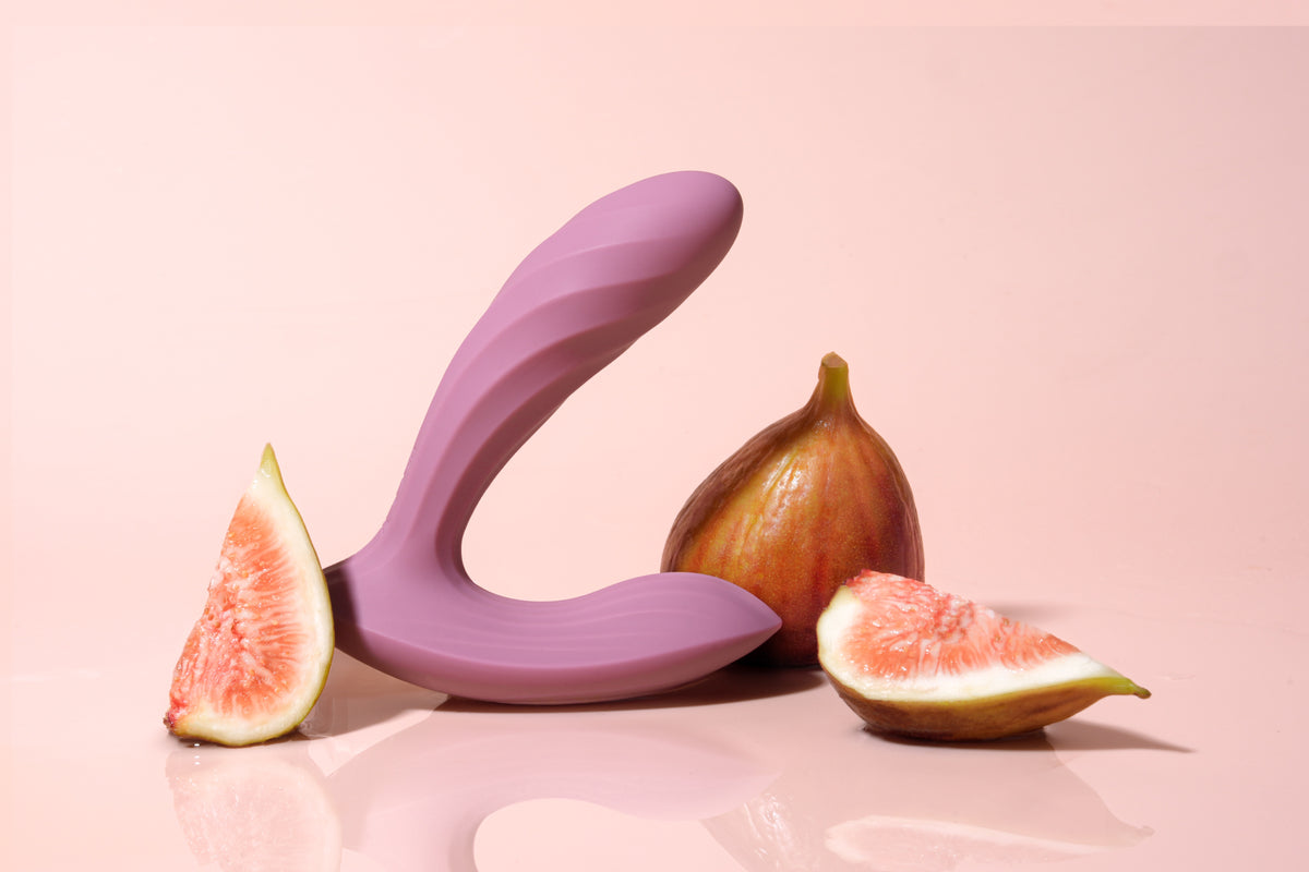 Svakom - Vibrator Pakai Erica Plus dengan Gerakan Dorong yang Dikendalikan melalui Aplikasi