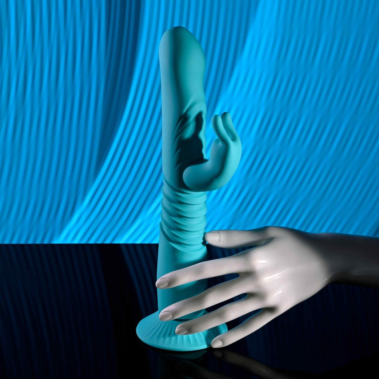Evolved - Vibrator Kelinci Bunny Hop dengan Dasar Hisap dan Gerakan Dorong (Biru)