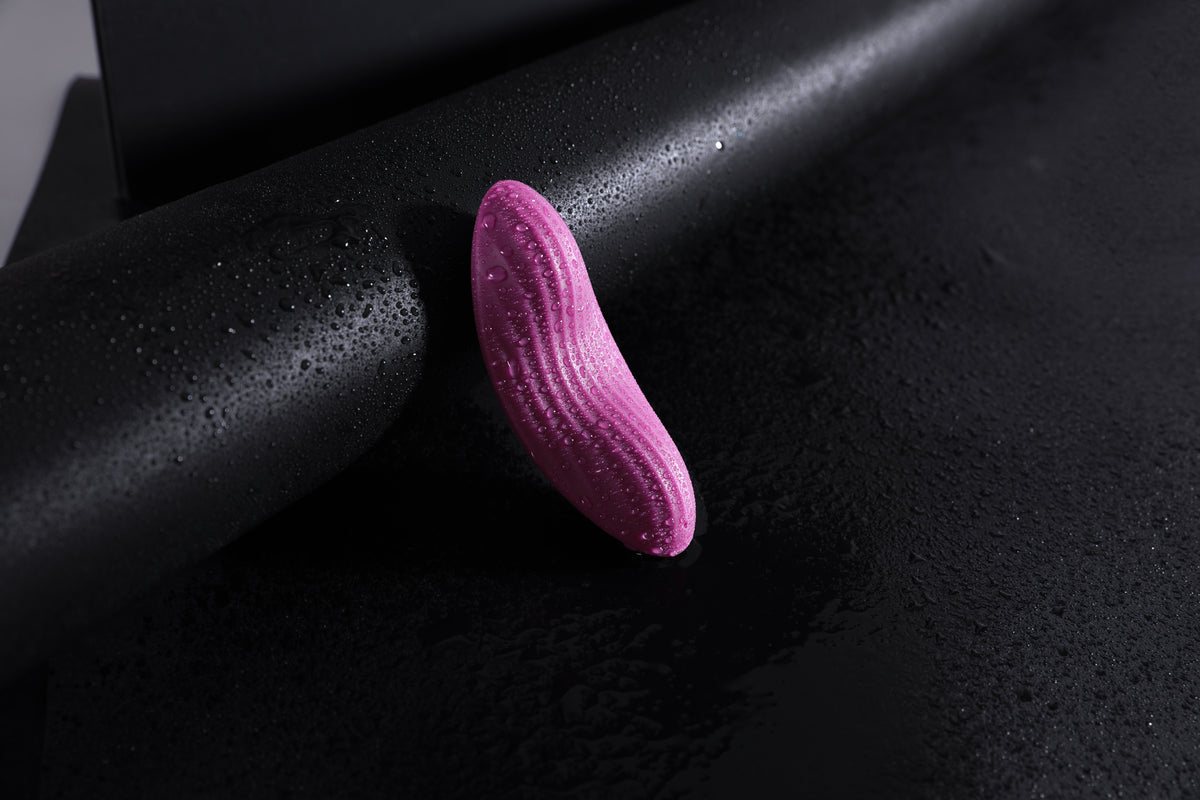 Svakom - Edeny App-Controlled Wearable Clitoral Vibrator